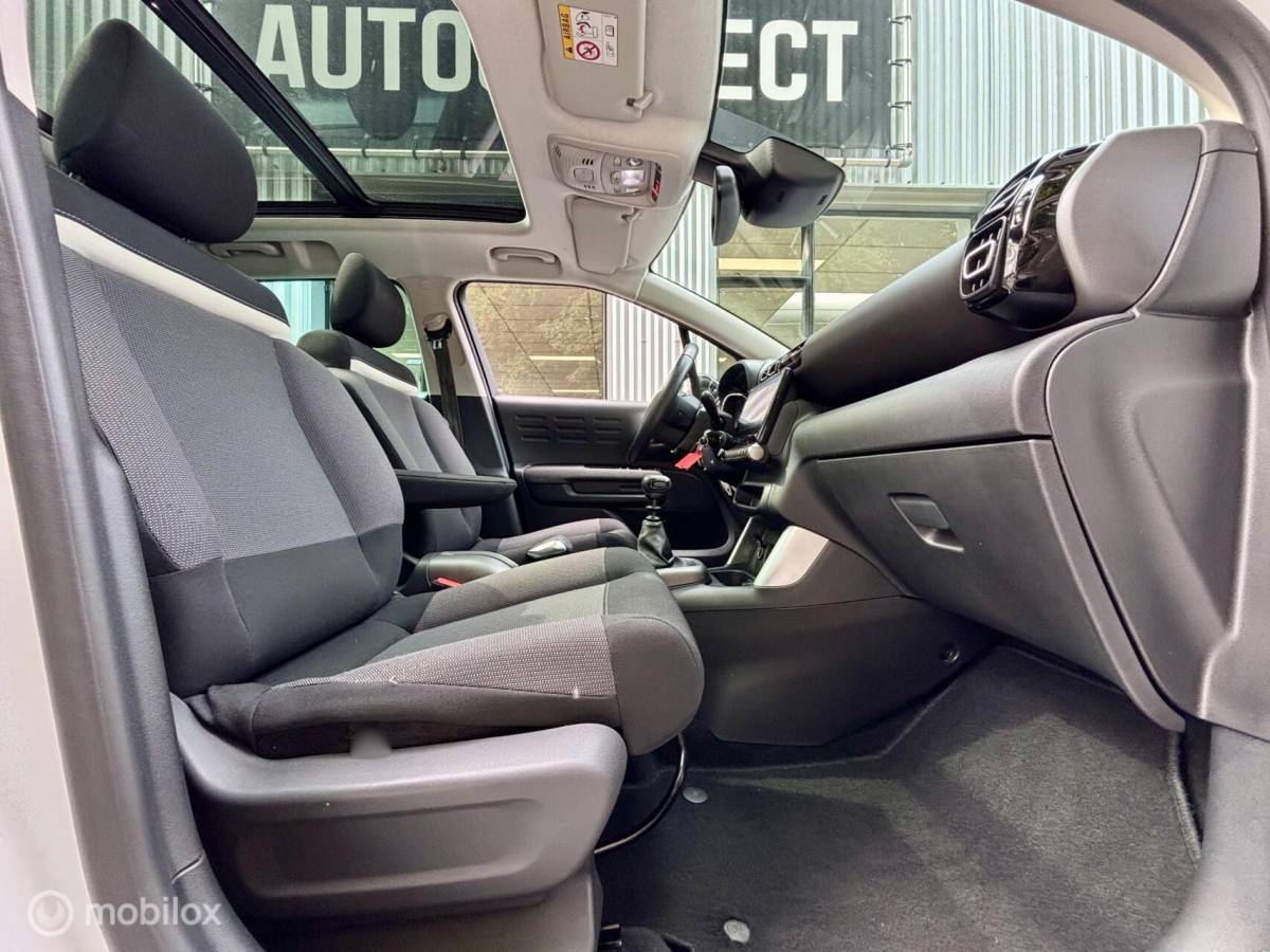 Citroën C3 Aircross Citroen C3 Aircross 1.5 BlueHDi S&S Shine. PANO, NAVI, CRUISE, CAMERA