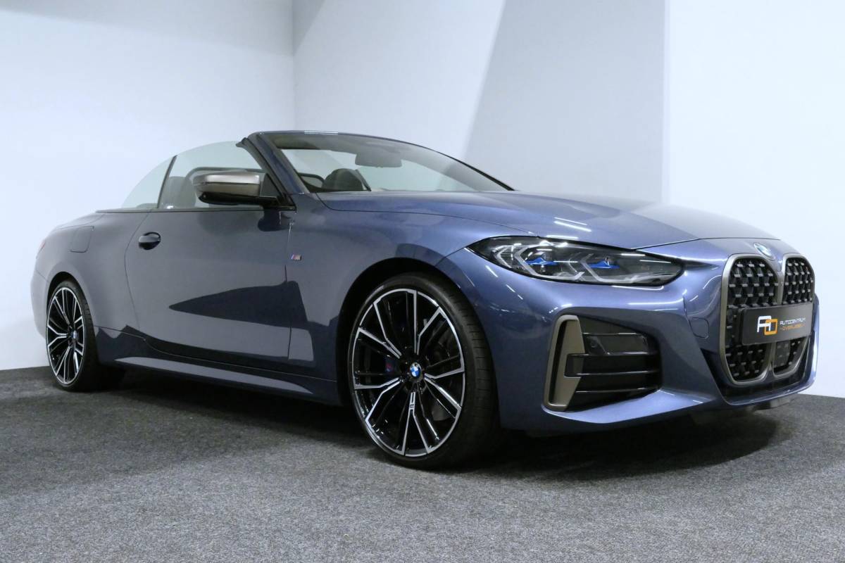 BMW 4 Serie BMW 4-serie Cabrio M440i xDrive High Executive / Air Collar (nekverwarming / BMW Laserlight / Elektr. verstelbare voorstoelen (links met memory) / Harman Kardon Surround Sound / Stoelverwarming / 20″ / Rondomzichtcamera / HUD / Apple Carplay – Android Auto / Adaptief M onderstel / Elektr. wegklapbare trekhaak / Leder interieur / Dodehoekdetectie / Achteruitrijcamera