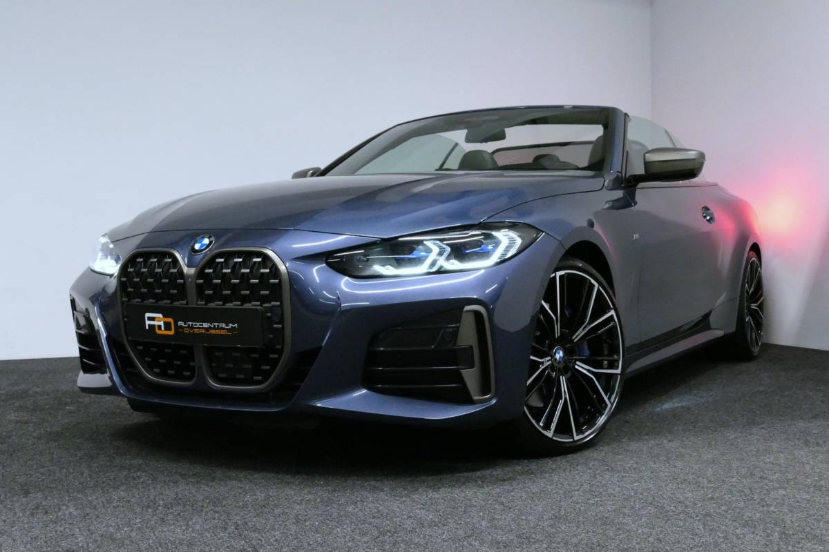 BMW 4 Serie BMW 4-serie Cabrio M440i xDrive High Executive / Air Collar (nekverwarming / BMW Laserlight / Elektr. verstelbare voorstoelen (links met memory) / Harman Kardon Surround Sound / Stoelverwarming / 20″ / Rondomzichtcamera / HUD / Apple Carplay – Android Auto / Adaptief M onderstel / Elektr. wegklapbare trekhaak / Leder interieur / Dodehoekdetectie / Achteruitrijcamera