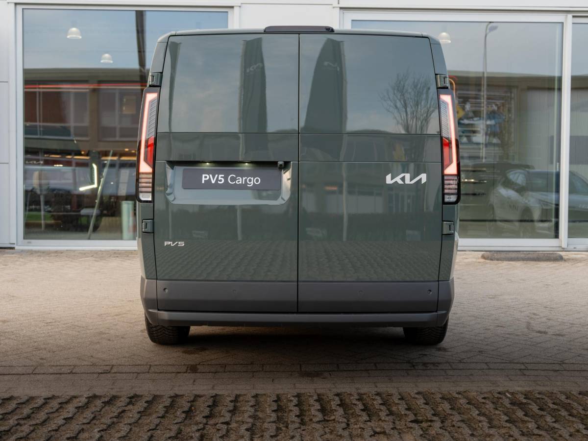 Kia PV5 Kia PV5 L2H1 Elite Executive 71.2 kWh VOORRAAD | SNEL LEVERBAAR | PDC | 360 Graden Camera | Clima | Adapt. Cruise | BSM | Midden Airbag | 16″ | Stoelverwarming & ventilatie | V2L