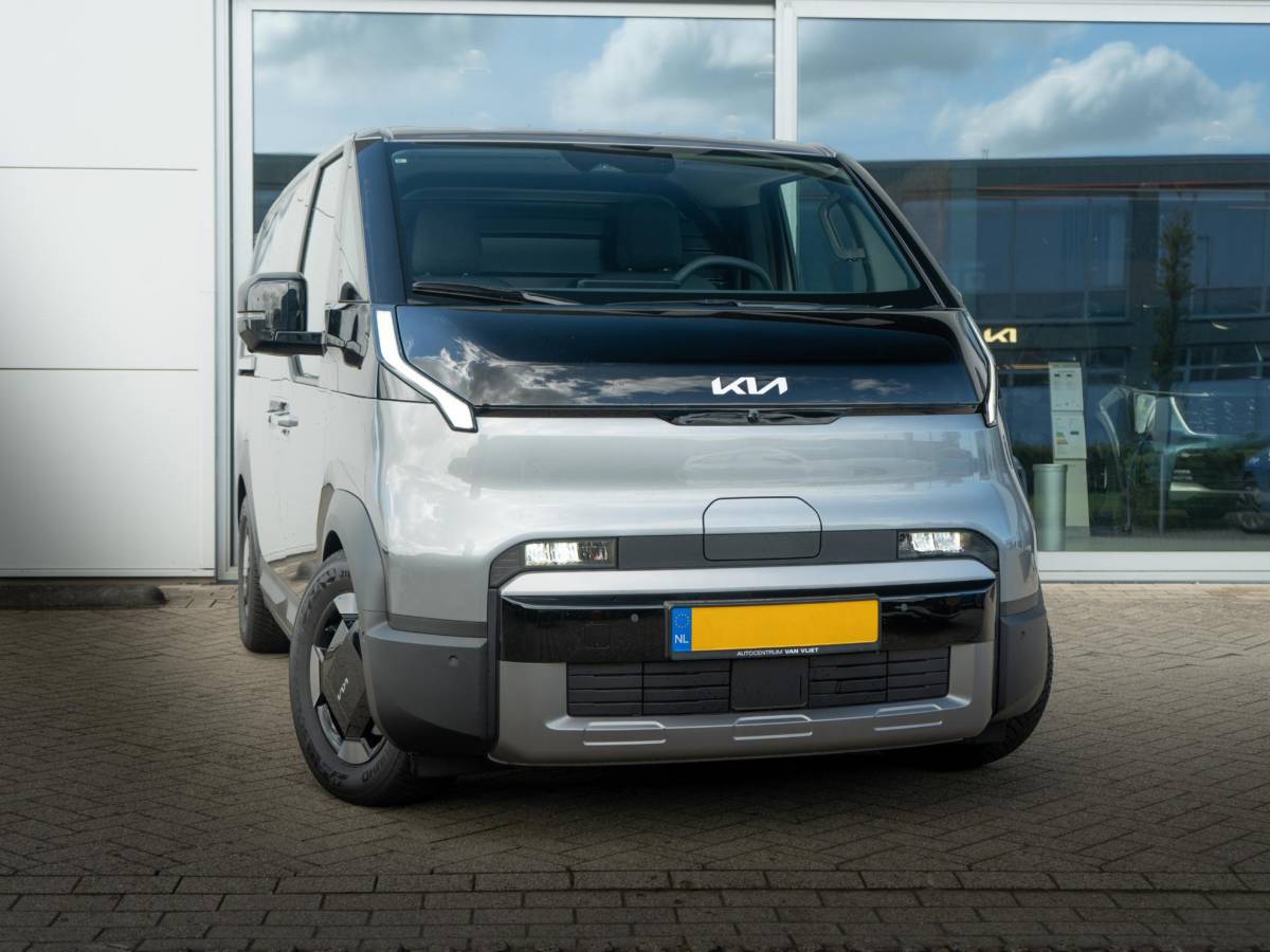 Kia PV5 Kia PV5 L2H1 Elite Executive 71.2 kWh VOORRAAD | SNEL LEVERBAAR | PDC | 360 Graden Camera | Clima | Adapt. Cruise | BSM | Midden Airbag | 16″ | Stoelverwarming & ventilatie | V2L