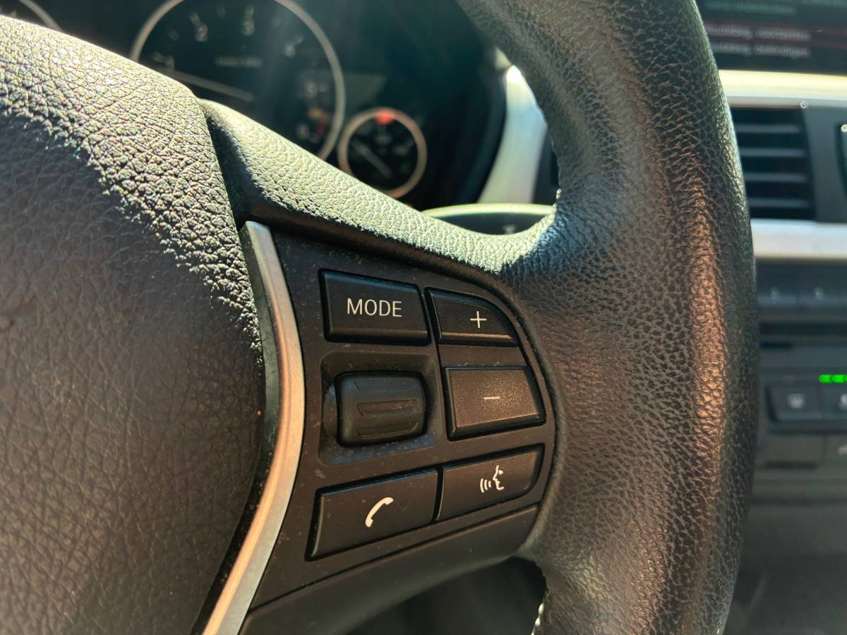 BMW 3 Serie BMW 3-serie 320d High Executive | ” 158.000 KM ” + Cruise + Airco + Navi Nu € 9.975,-!!!