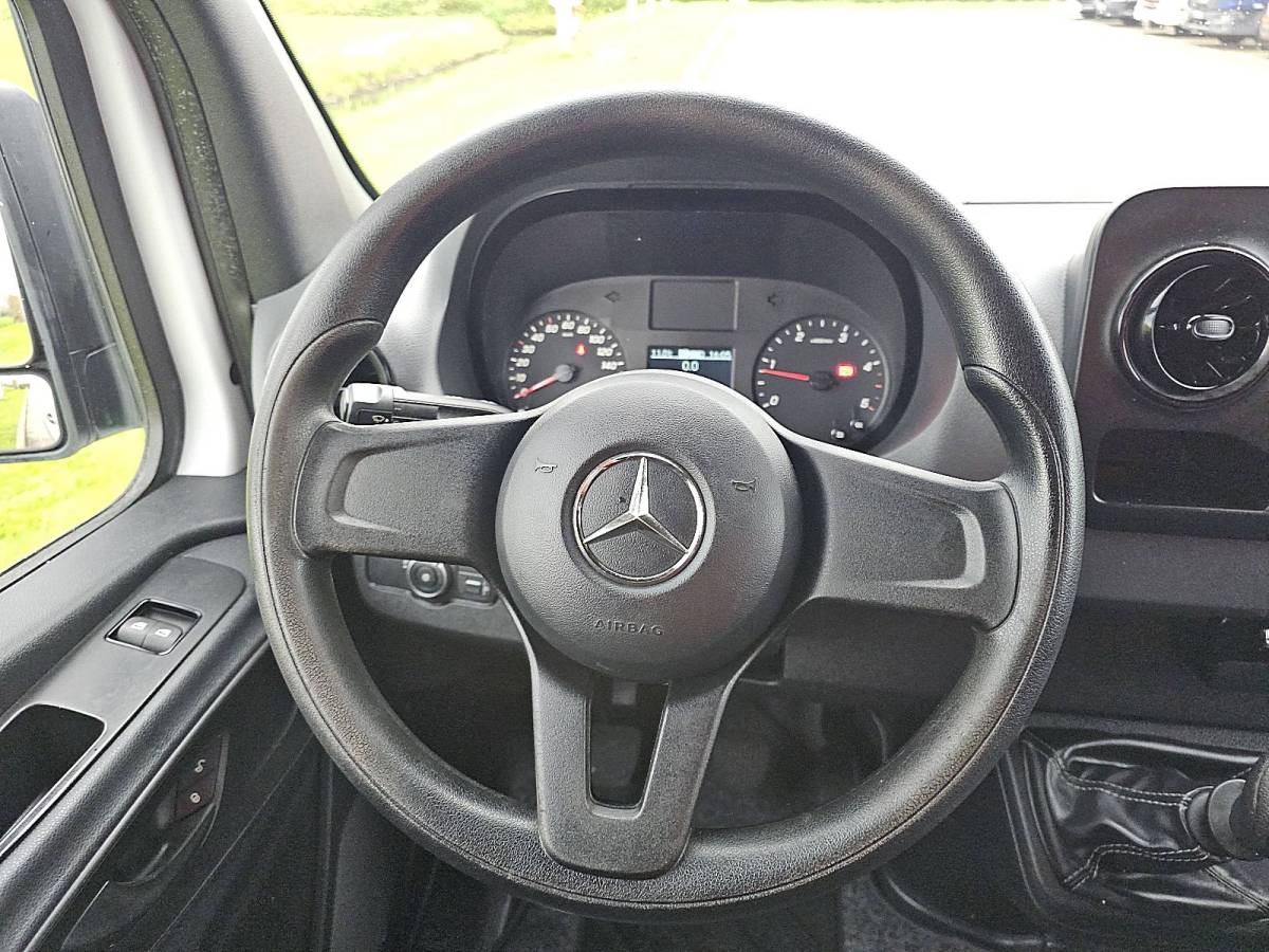 Mercedes-Benz Sprinter MERCEDES-BENZ SPRINTER 315 l2h2 rwd airco euro6
