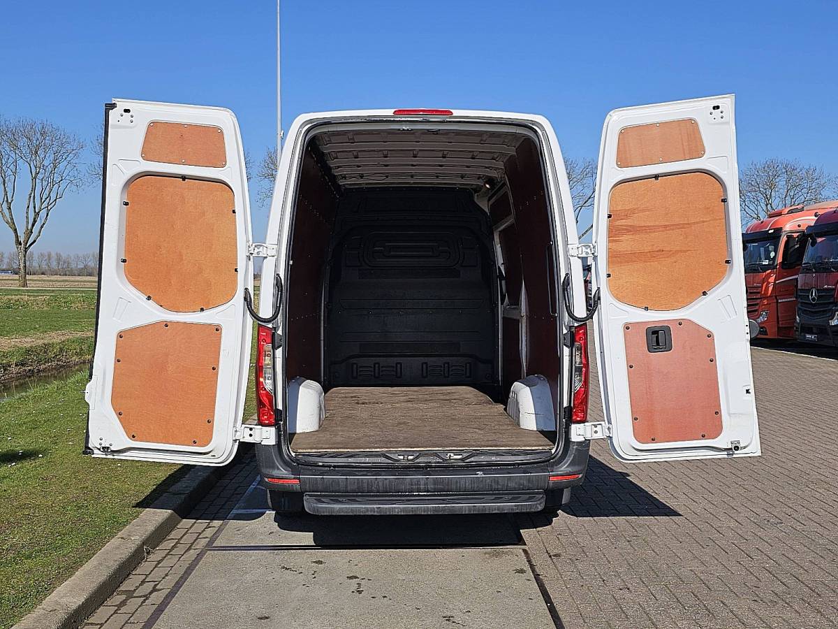 Mercedes-Benz Sprinter MERCEDES-BENZ SPRINTER 315 l2h2 rwd airco euro6