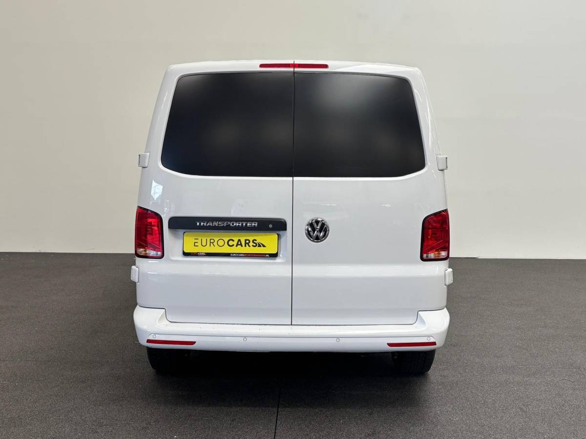 Volkswagen Transporter Volkswagen Transporter 2.0 TDI L1H1 30 Comfortline Airco Cruise Control Apple Carplay Side-bars Licht Metalen velgen Verwarmbare voorstoelen
