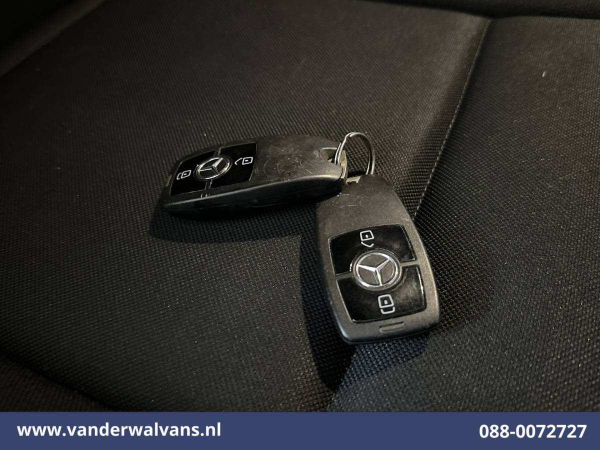 Mercedes-Benz Sprinter Mercedes-Benz Sprinter 314 CDI 143pk L2H2 Euro6 Airco | Camera | Apple Carplay | Trekhaak | Cruisecontrol Android Auto, Stoelverwarming, 270 Graden Achterdeuren, Parkeersensoren, Bijrijdersbank