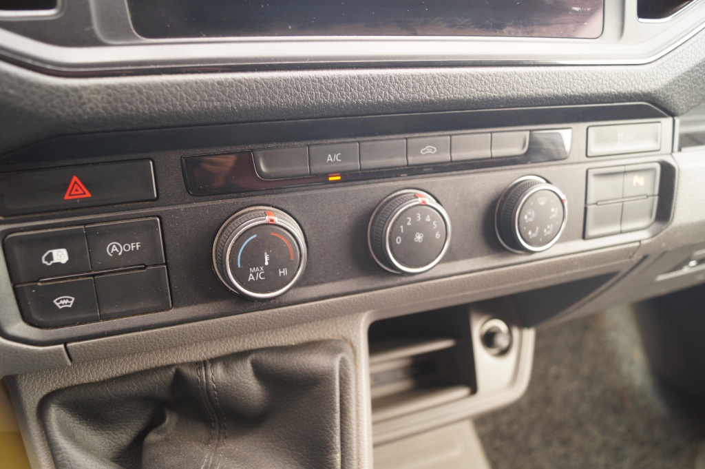 Volkswagen Crafter Volkswagen Crafter 35 2.0 TDI 177pk L3-H3 -NAVI-AIRCO-PDC-TREKHAAK-
