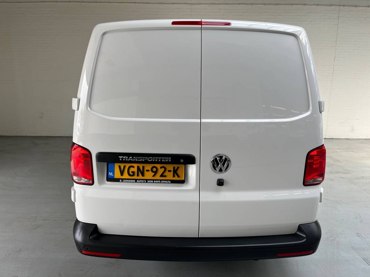 Volkswagen Transporter Volkswagen Transporter Automaat DSG Servicewagen 2.0 TDI 150pk L2H1 3Persoons Sortimo Inrichting, Airco, Navigatie, RIJKLAARPRIJS!