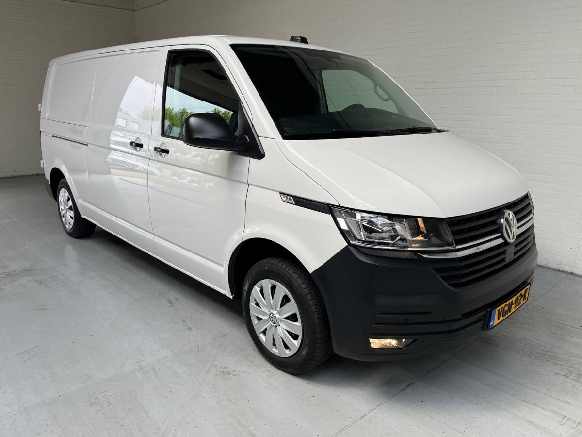 Volkswagen Transporter Volkswagen Transporter Automaat DSG Servicewagen 2.0 TDI 150pk L2H1 3Persoons Sortimo Inrichting, Airco, Navigatie, RIJKLAARPRIJS!