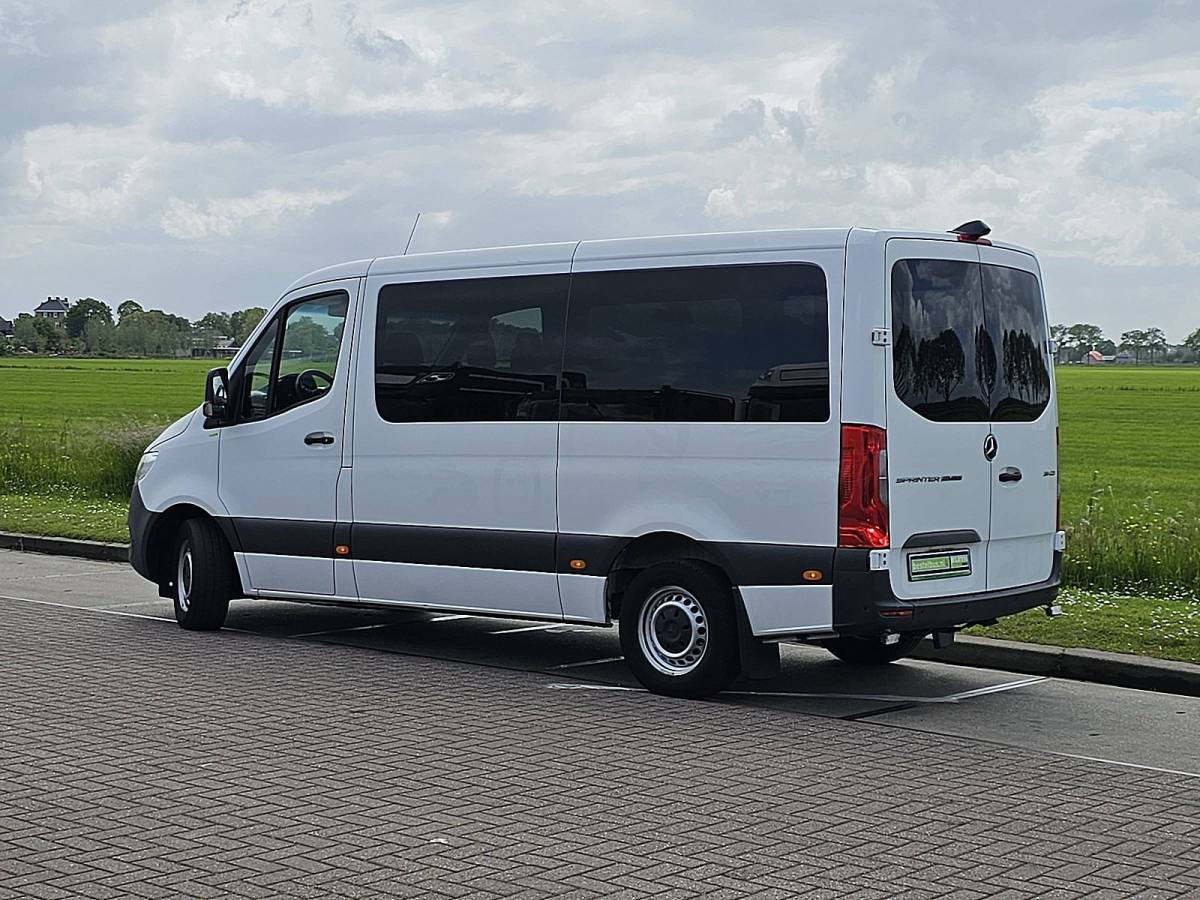 Mercedes-Benz Sprinter MERCEDES-BENZ SPRINTER 311 l2h1 9-pers tourer!