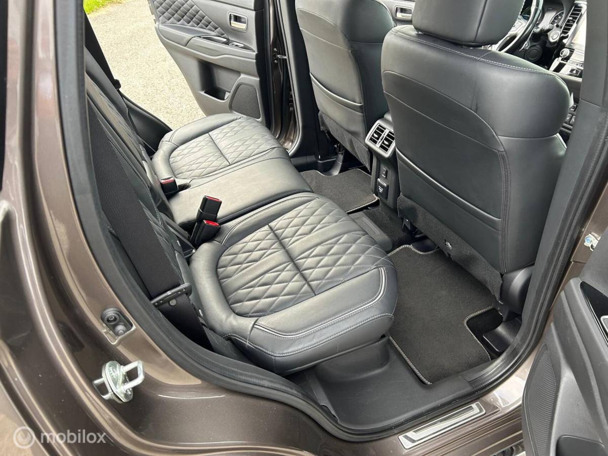 Mitsubishi Outlander Mitsubishi Outlander 2.4 PHEV Instyle Full opt. Trekhaak