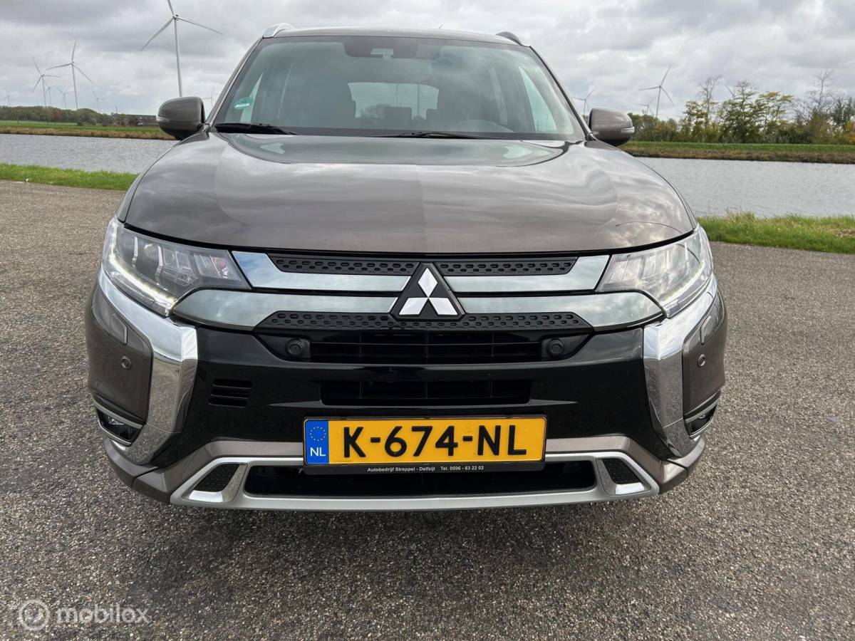 Mitsubishi Outlander Mitsubishi Outlander 2.4 PHEV Instyle Full opt. Trekhaak