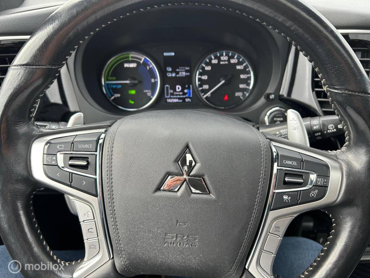 Mitsubishi Outlander Mitsubishi Outlander 2.4 PHEV Instyle Full opt. Trekhaak
