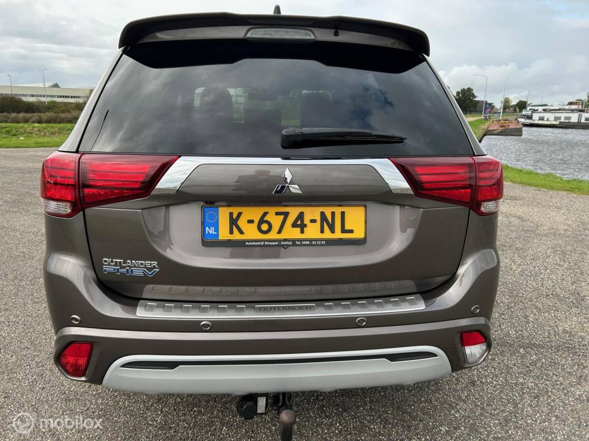 Mitsubishi Outlander Mitsubishi Outlander 2.4 PHEV Instyle Full opt. Trekhaak