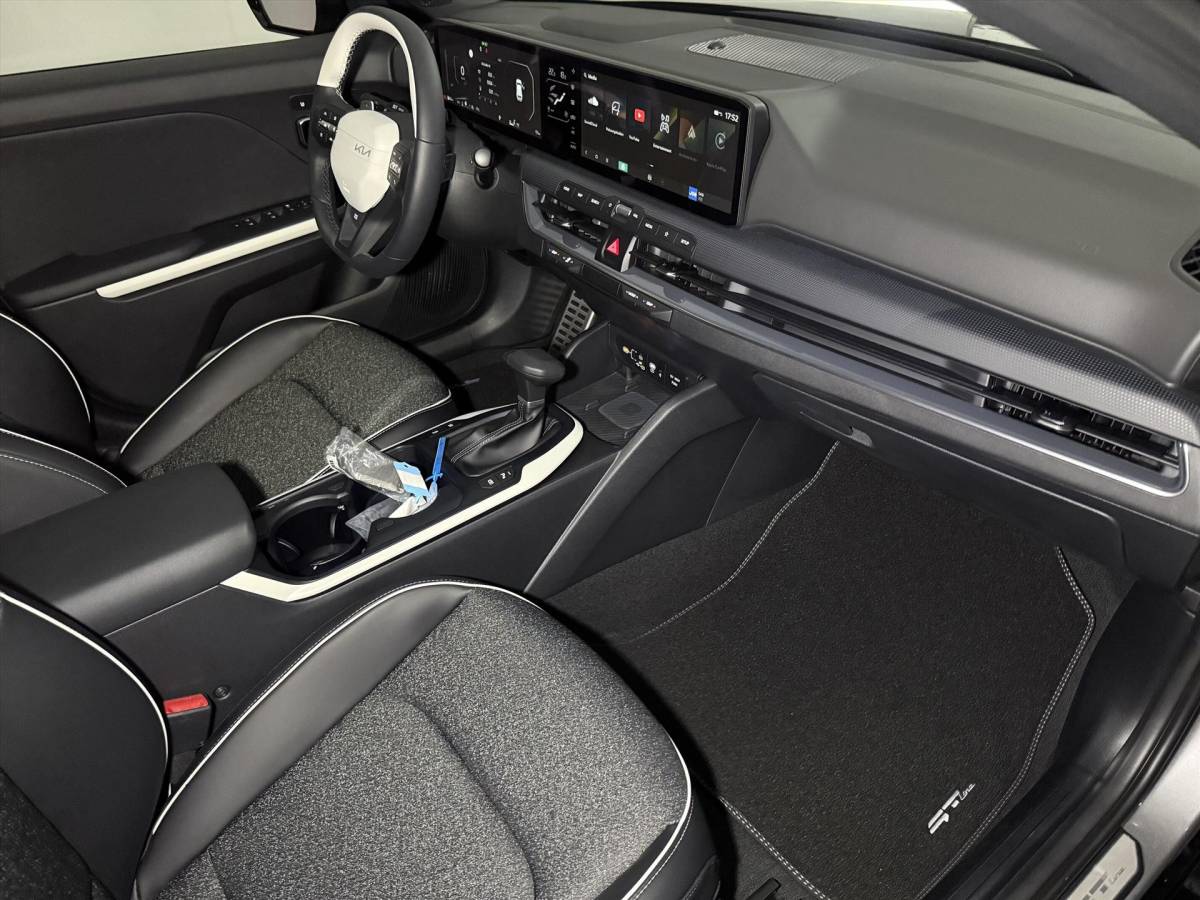 Kia K4 KIA K4 Sportswagon 1.0 T-GDi MHEV 115pk DCT7 GT-Line Launch Edition (schuifdak)