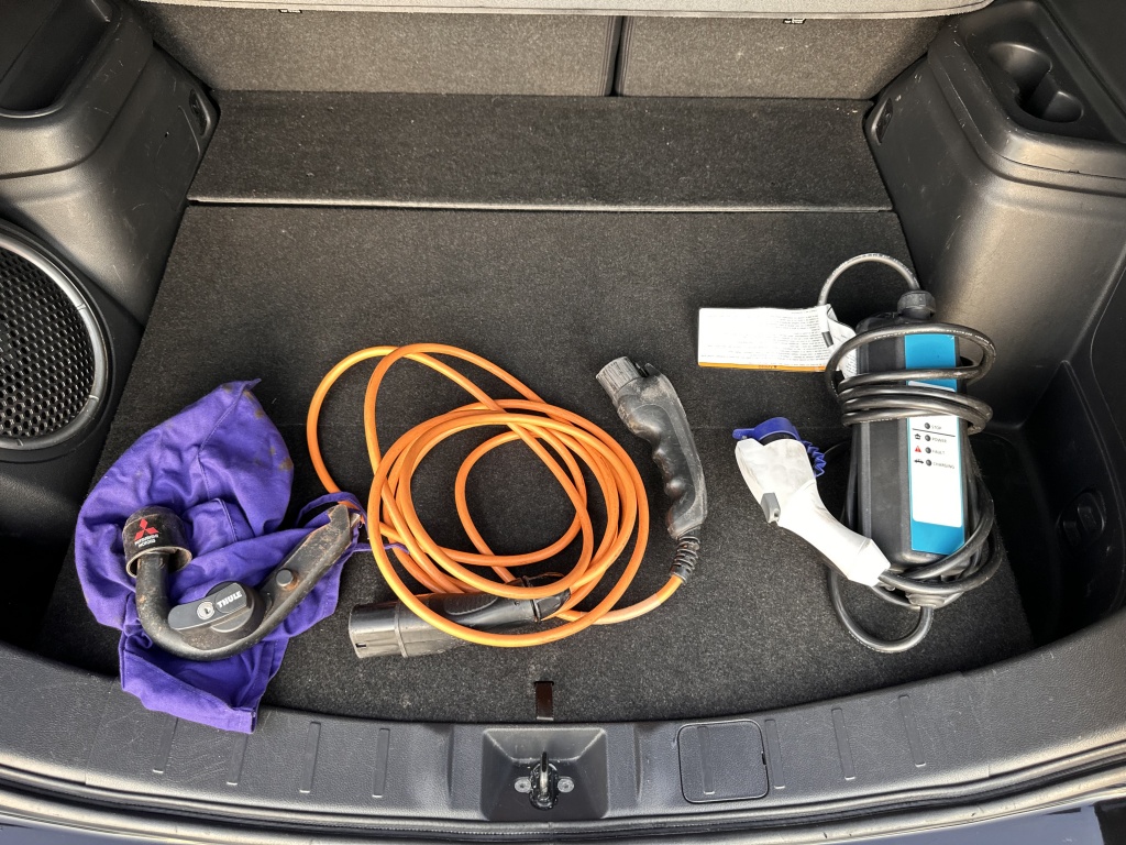 Mitsubishi Outlander Mitsubishi Outlander 2.0 PHEV Leder Panodak Xenon NL Auto NAP Luxe Uitv.