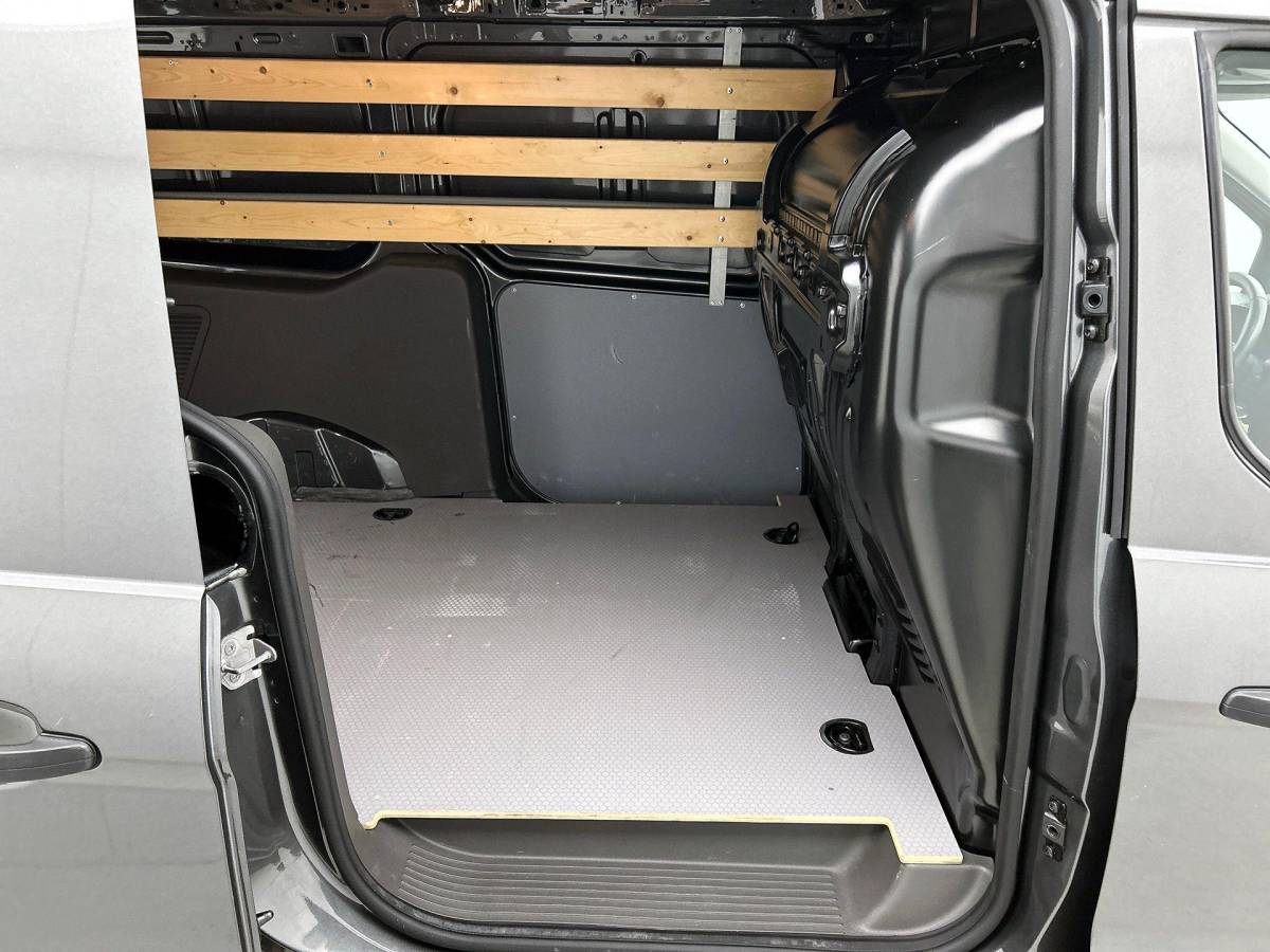 Ford Transit Connect Ford Transit Connect 1.5 EcoBlue L2 Trend 3-zits Airco Navigatie Parkeersensoren Camera Cruise Control LM Velgen