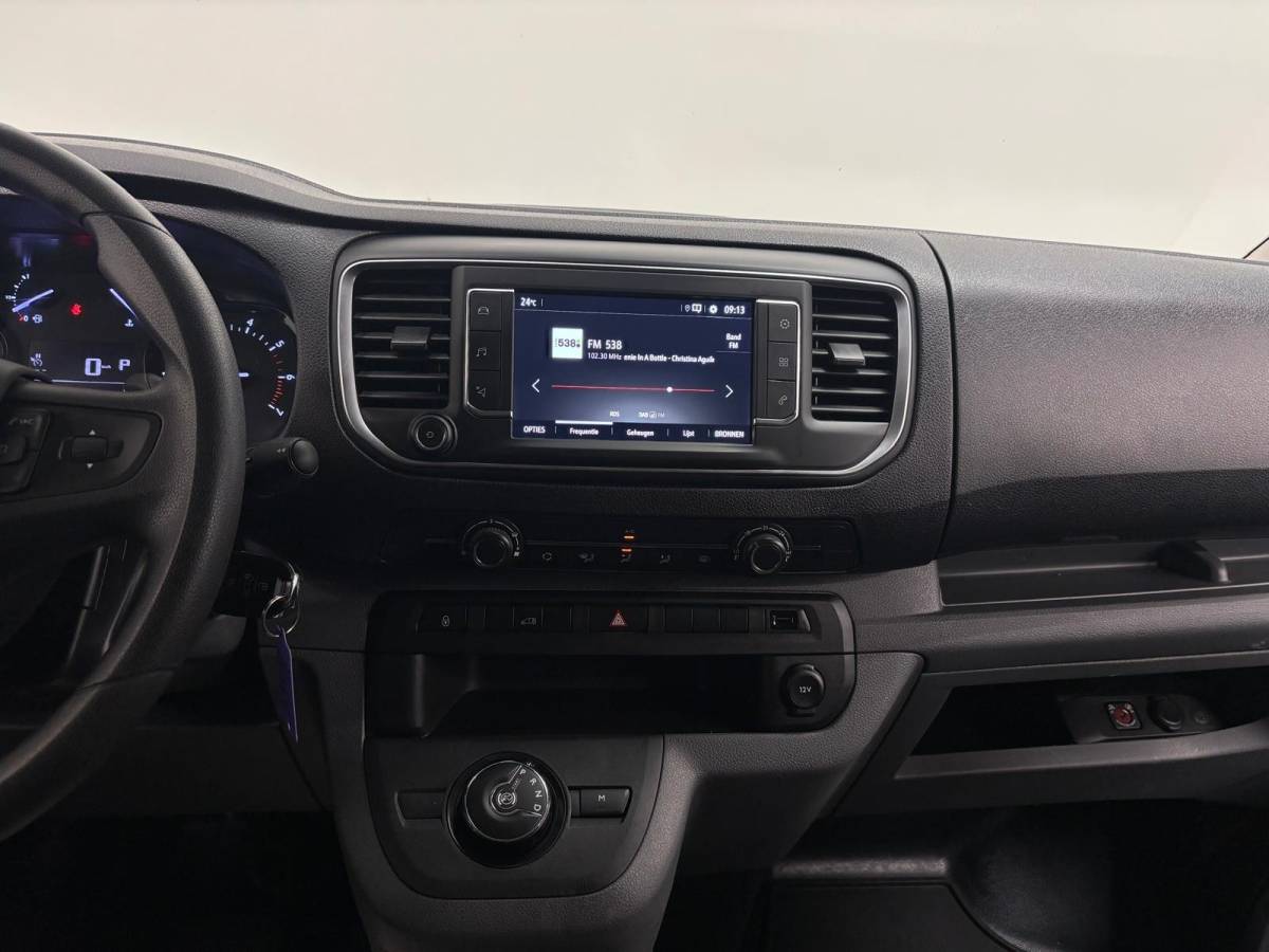 Opel Vivaro Opel Vivaro 2.0 CDTI L3H1 Edition Airco Navigatie Bluetooth Parkeersensoren 3-Zits Camera