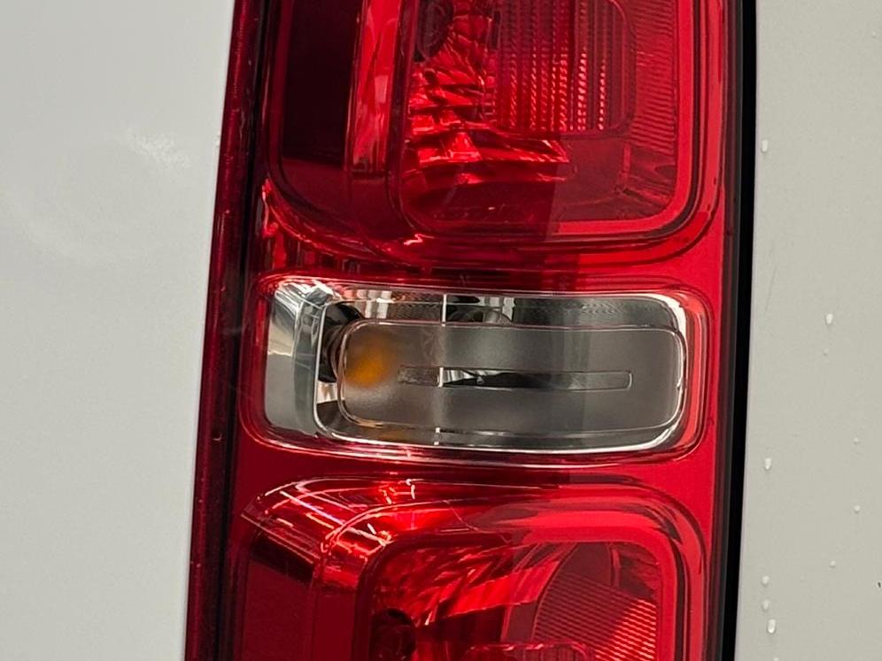 Opel Vivaro Opel Vivaro 2.0 CDTI L3H1 Edition Airco Navigatie Bluetooth Parkeersensoren 3-Zits Camera