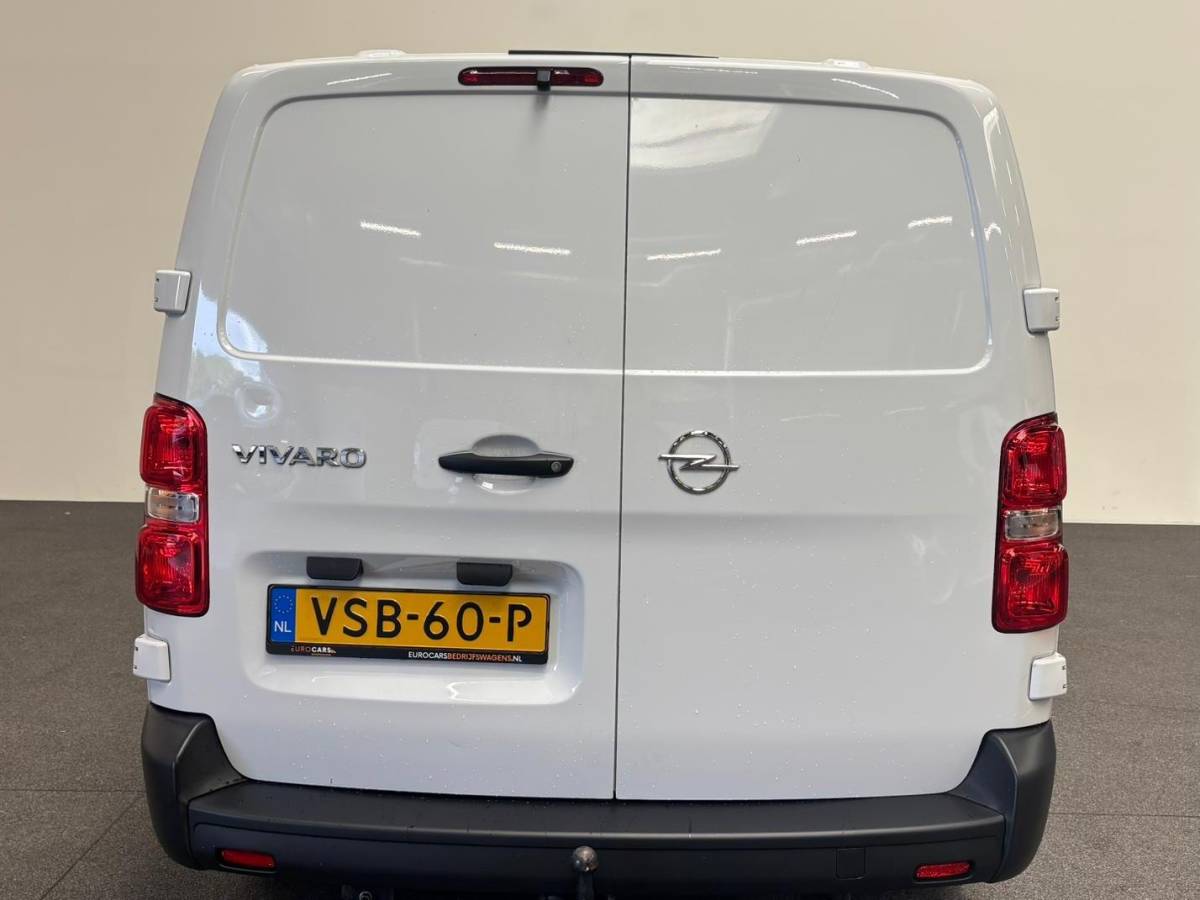 Opel Vivaro Opel Vivaro 2.0 CDTI L3H1 Edition Airco Navigatie Bluetooth Parkeersensoren 3-Zits Camera
