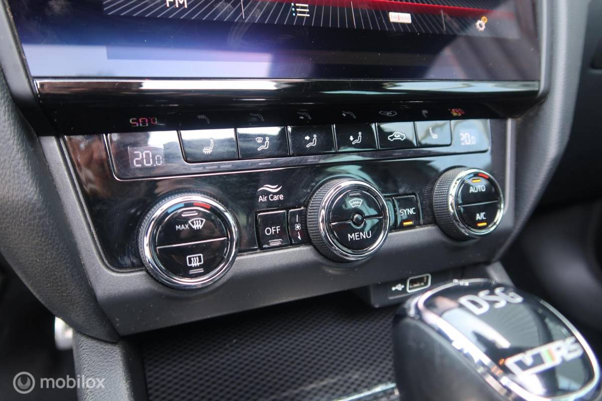 Škoda Octavia Skoda Octavia Combi 2.0 TSI RS 245 PANODAK,CANTON AUDIO,ACC