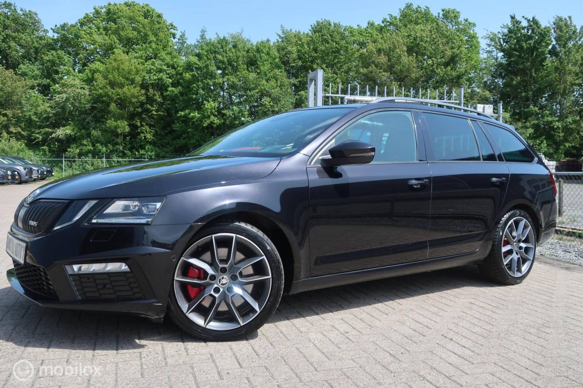 Škoda Octavia Skoda Octavia Combi 2.0 TSI RS 245 PANODAK,CANTON AUDIO,ACC