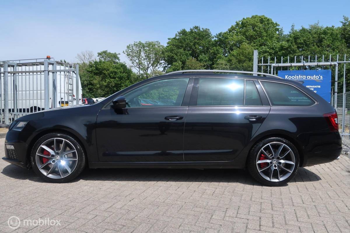 Škoda Octavia Skoda Octavia Combi 2.0 TSI RS 245 PANODAK,CANTON AUDIO,ACC