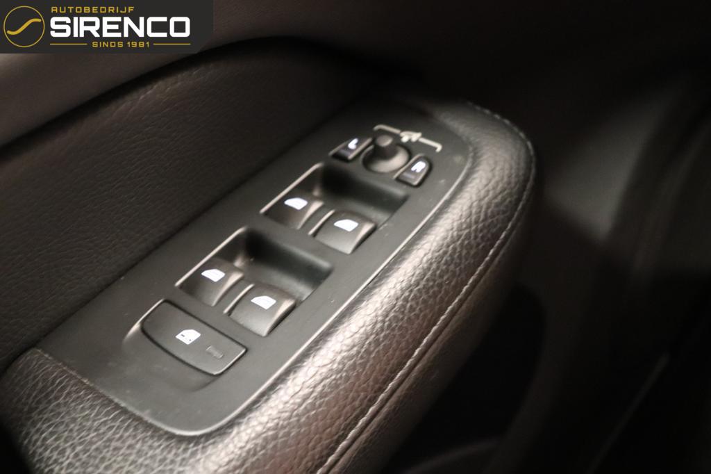 Volvo V60 Volvo V60 2.0 T6 Recharge AWD Inscription | leder comfort zetels | 341pk | stoel en stuur verwarming | trekhaak |