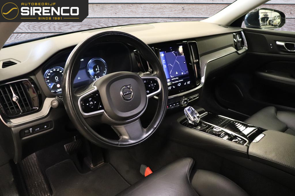 Volvo V60 Volvo V60 2.0 T6 Recharge AWD Inscription | leder comfort zetels | 341pk | stoel en stuur verwarming | trekhaak |