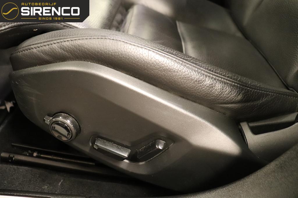 Volvo V60 Volvo V60 2.0 T6 Recharge AWD Inscription | leder comfort zetels | 341pk | stoel en stuur verwarming | trekhaak |