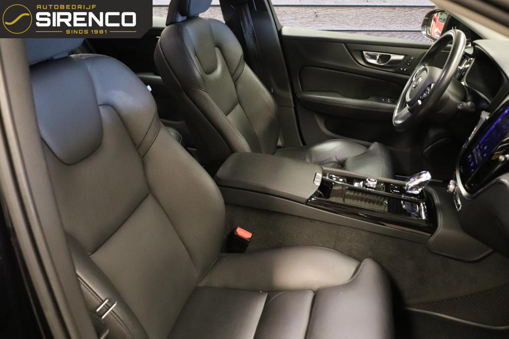 Volvo V60 Volvo V60 2.0 T6 Recharge AWD Inscription | leder comfort zetels | 341pk | stoel en stuur verwarming | trekhaak |