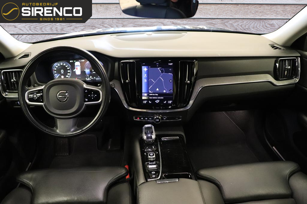 Volvo V60 Volvo V60 2.0 T6 Recharge AWD Inscription | leder comfort zetels | 341pk | stoel en stuur verwarming | trekhaak |