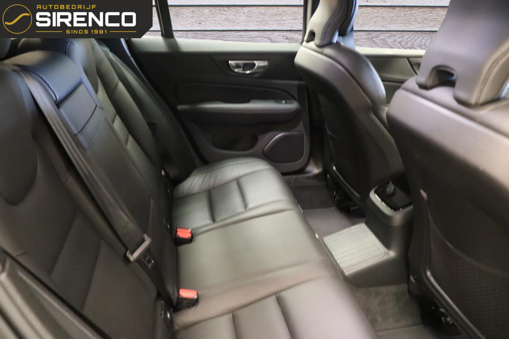 Volvo V60 Volvo V60 2.0 T6 Recharge AWD Inscription | leder comfort zetels | 341pk | stoel en stuur verwarming | trekhaak |