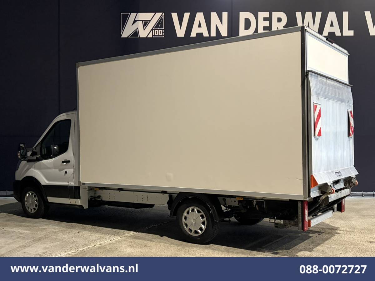 Ford Transit Ford Transit 2.0 TDCI 130pk Bakwagen Laadklep Euro6 Airco | Cruisecontrol | Verwarmde Voorruit | 1040 kg laadvermogen Bijrijdersbank