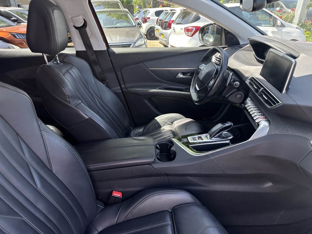 Peugeot 3008 Peugeot 3008 1.2 Allure | Leder | Stoelverwarming | Elektrische Stoelen |