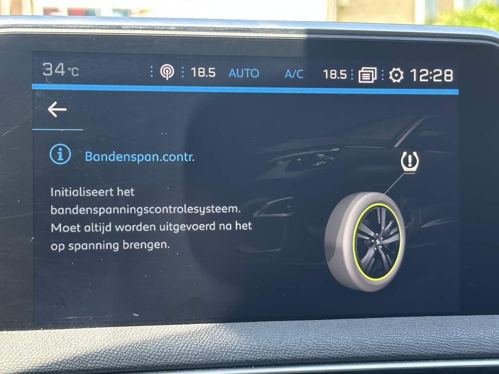Peugeot 3008 Peugeot 3008 1.2 Allure | Leder | Stoelverwarming | Elektrische Stoelen |