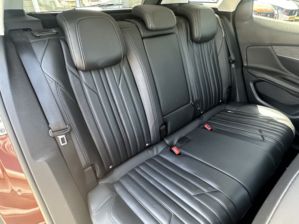Peugeot 3008 Peugeot 3008 1.2 Allure | Leder | Stoelverwarming | Elektrische Stoelen |