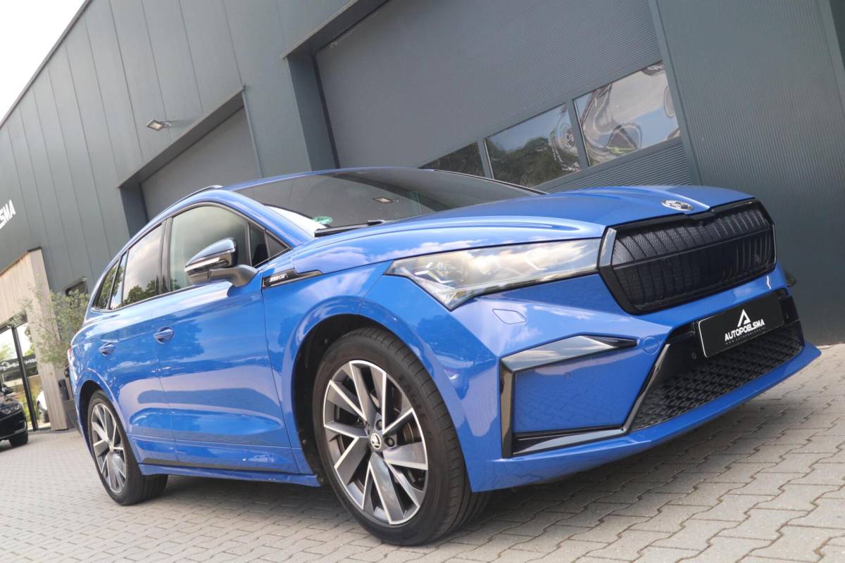 Škoda Enyaq iV Skoda Enyaq iV 60 180PK |SPORTLINE| AdaptiveCruise AppleCarplay Sportzetels Stoel/stuur verwarming Camera 111000KM BJ2021