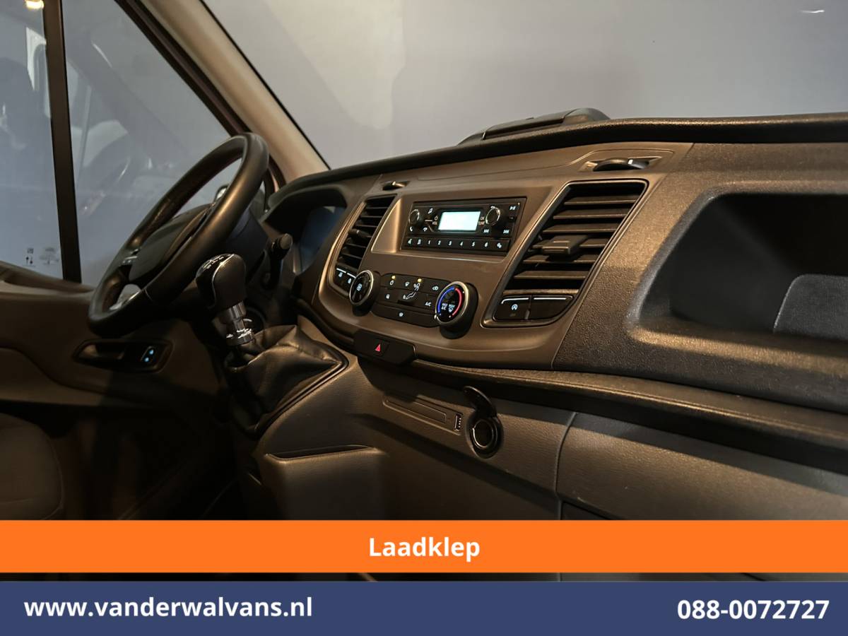 Ford Transit Ford Transit 2.0 TDCI 130pk Bakwagen Laadklep Euro6 Airco | 1040kg laadvermogen | Cruisecontrol | Verwarmde Voorruit Bijrijdersbank