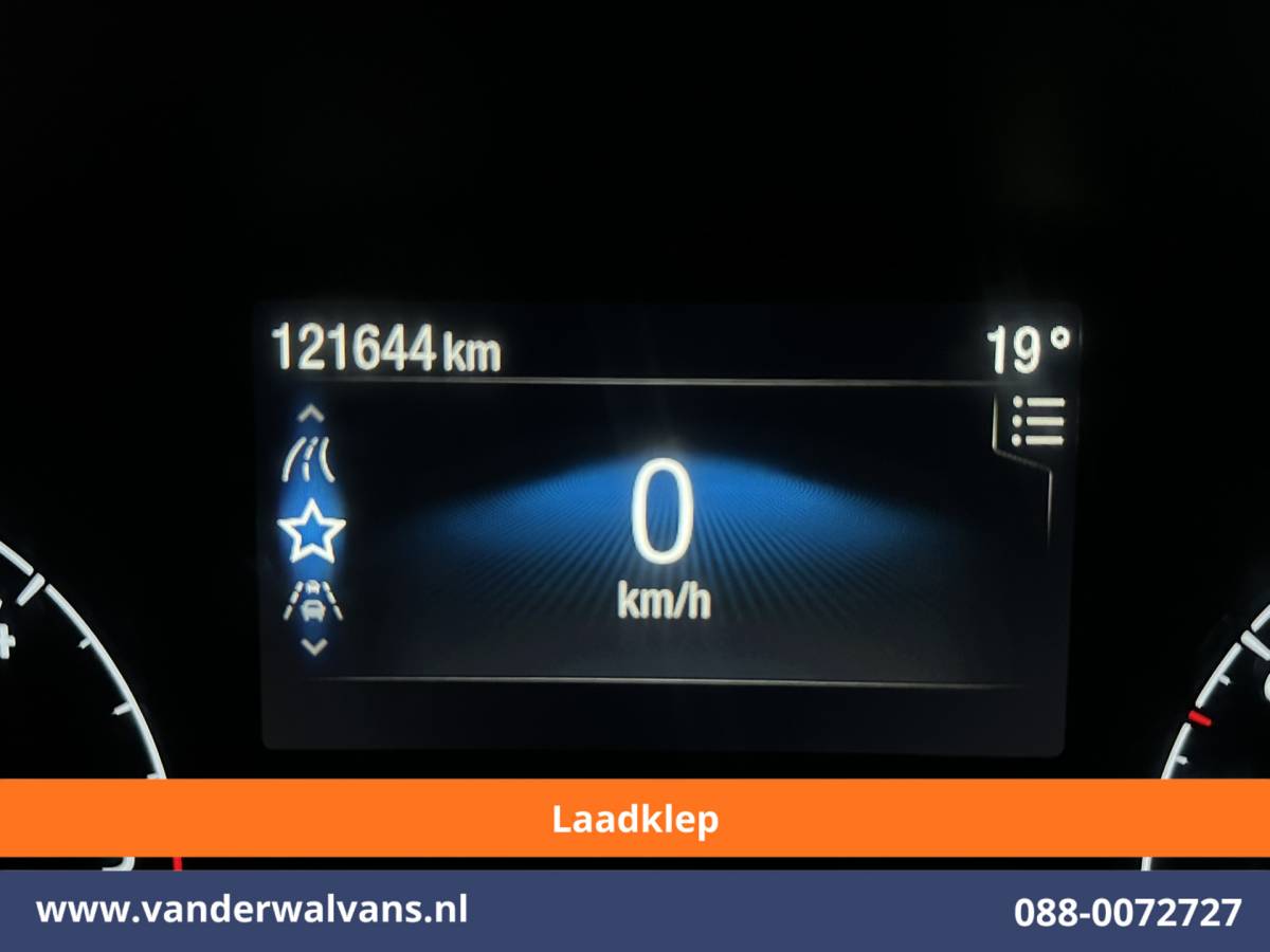 Ford Transit Ford Transit 2.0 TDCI 130pk Bakwagen Laadklep Euro6 Airco | 1040kg laadvermogen | Cruisecontrol | Verwarmde Voorruit Bijrijdersbank