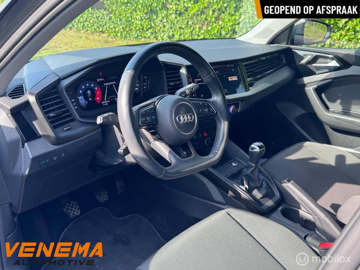 Audi A1 Sportback Audi A1 Sportback|S-Line|18″ Mat Bronze| LED| Virtual 49k km