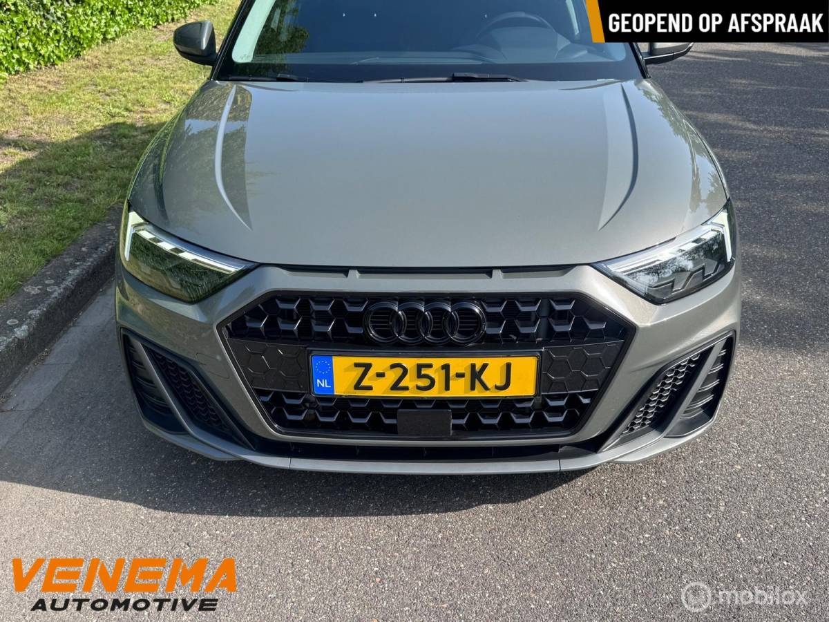 Audi A1 Sportback Audi A1 Sportback|S-Line|18″ Mat Bronze| LED| Virtual 49k km