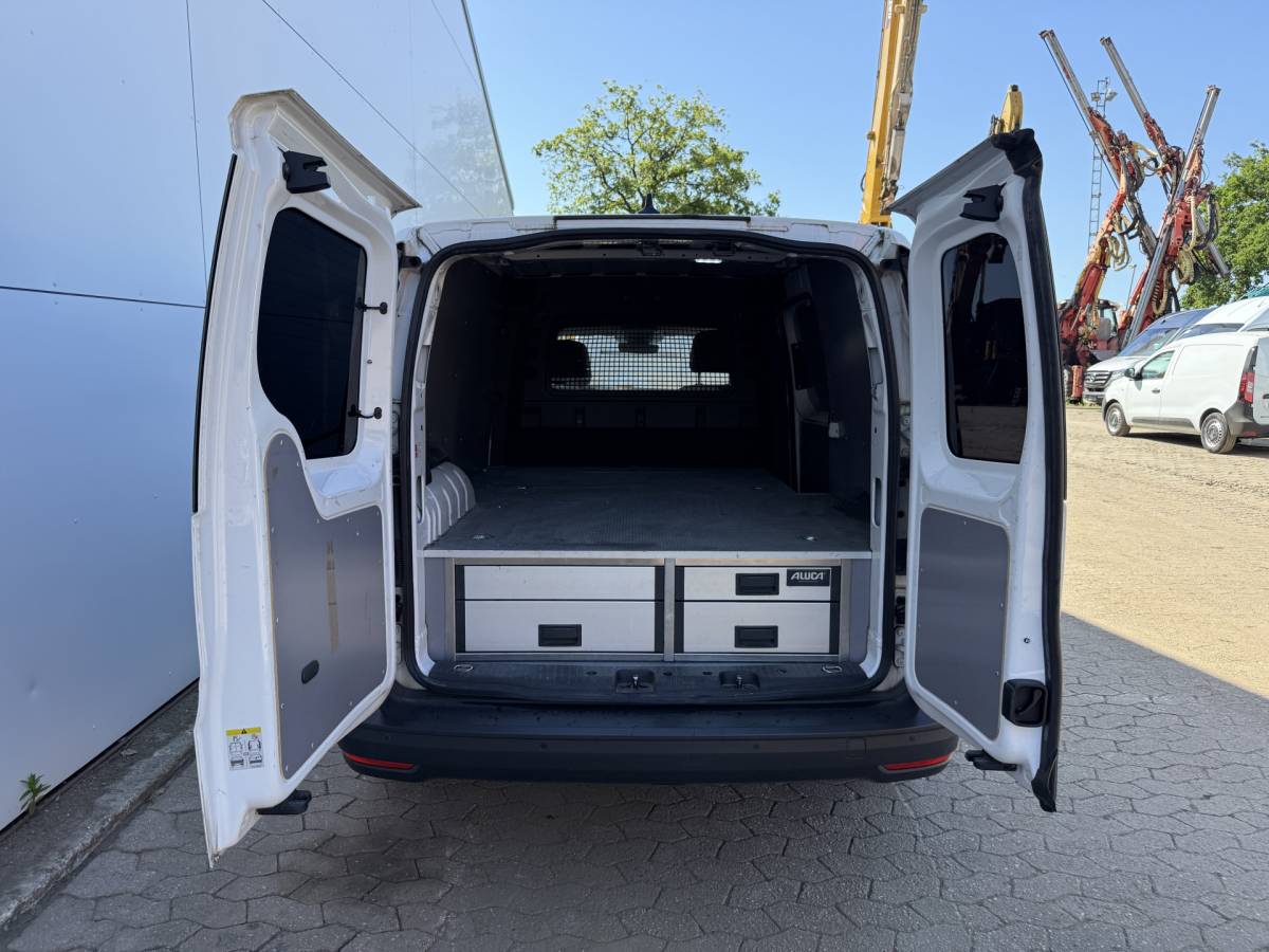 Volkswagen Caddy Volkswagen Caddy Cargo Maxi 2.0 TDI 122PK Automaat L2 Cruise Control Climate Control Navigatie Carplay Parkeersensoren Schuifladen Inbouw