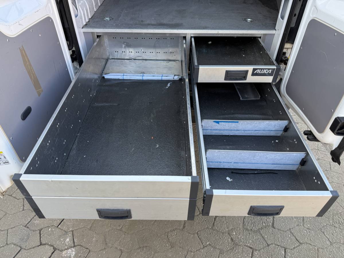 Volkswagen Caddy Volkswagen Caddy Cargo Maxi 2.0 TDI 122PK Automaat L2 Cruise Control Climate Control Navigatie Carplay Parkeersensoren Schuifladen Inbouw