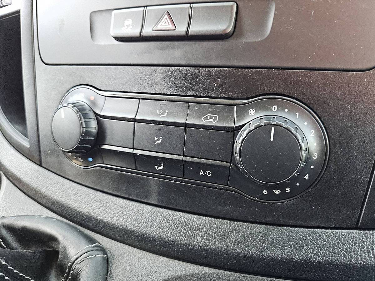 Mercedes-Benz Vito MERCEDES-BENZ VITO 114 l2 airco euro6 136pk
