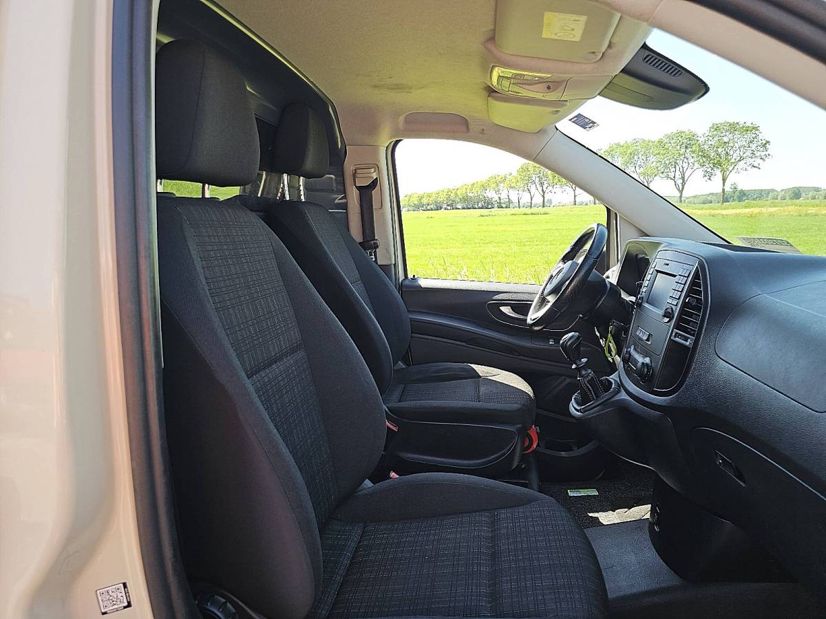 Mercedes-Benz Vito MERCEDES-BENZ VITO 114 l2 airco euro6 136pk