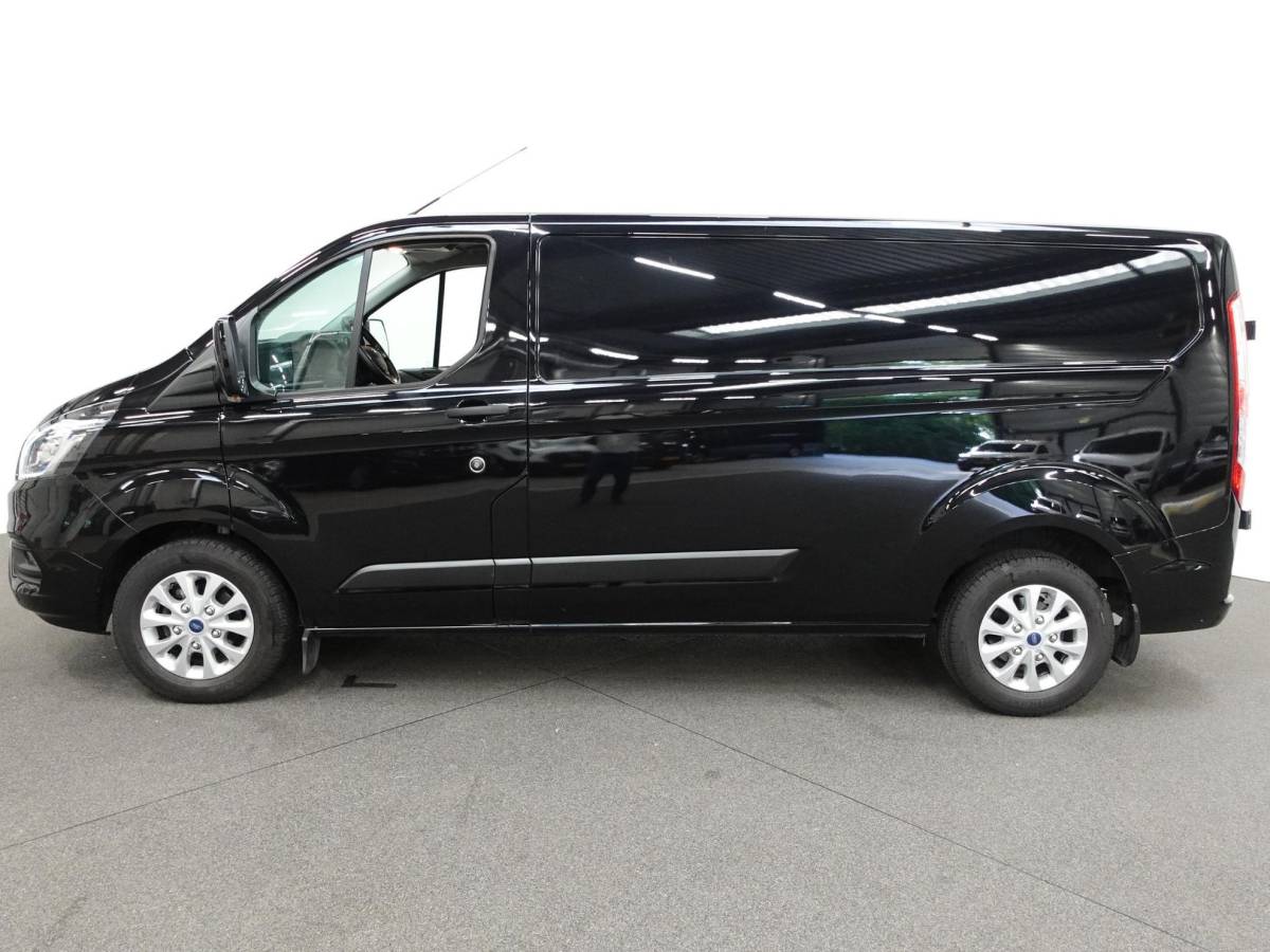 Ford Transit Custom Ford Transit Custom 300 2.0 TDCI L2H1 Trend Automaat Airco Navigatie Cruisecontrol Camera Parkeersensoren