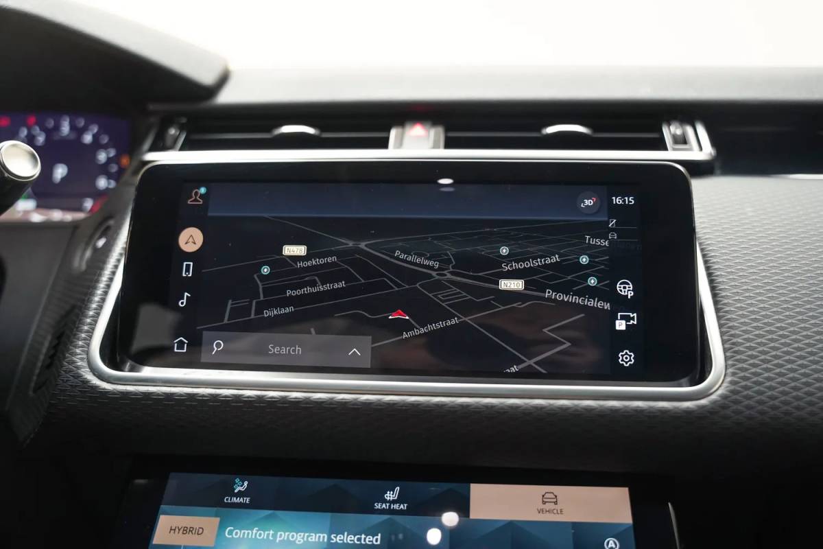 Land Rover Range Rover Velar Land Rover Range Rover Velar 2.0 P400e R-Dynamic SE Aut.[ Panoramadak Leder Stoelverwarming Navi Apple / Android ]