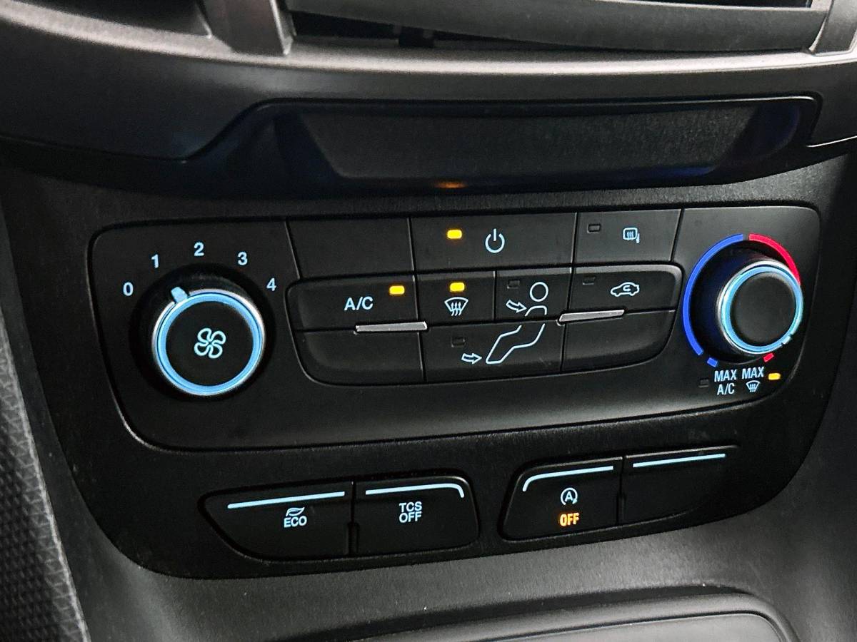 Ford Transit Connect Ford Transit Connect 1.5 EcoBlue Automaat L2 Trend Navigatie Airco Parkeersensoren Cruise Control 3Zits Camera DAB+ radio