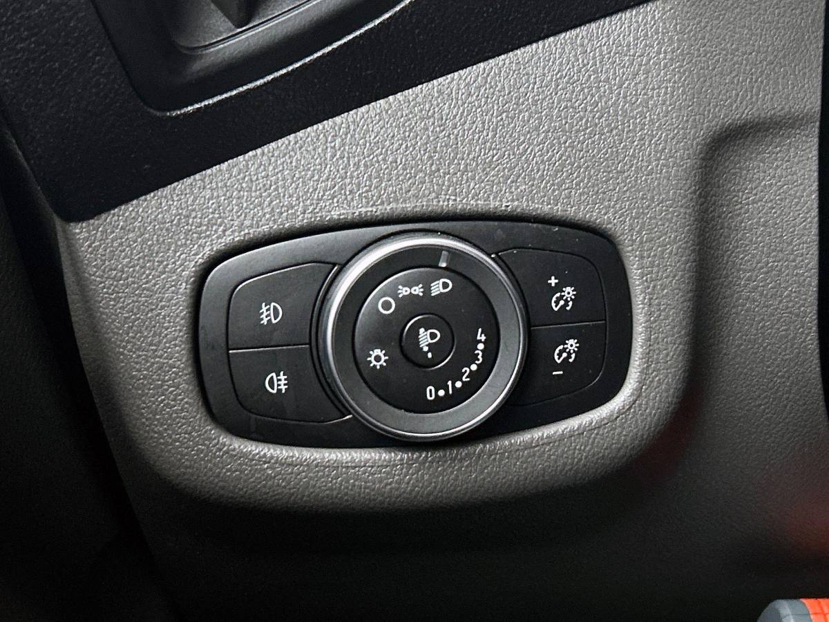 Ford Transit Connect Ford Transit Connect 1.5 EcoBlue Automaat L2 Trend Navigatie Airco Parkeersensoren Cruise Control 3Zits Camera DAB+ radio